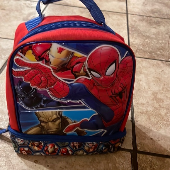 Spider-Man and  Superheroes theme hand carried . 8”wide x 9” high - Picture 12 of 12